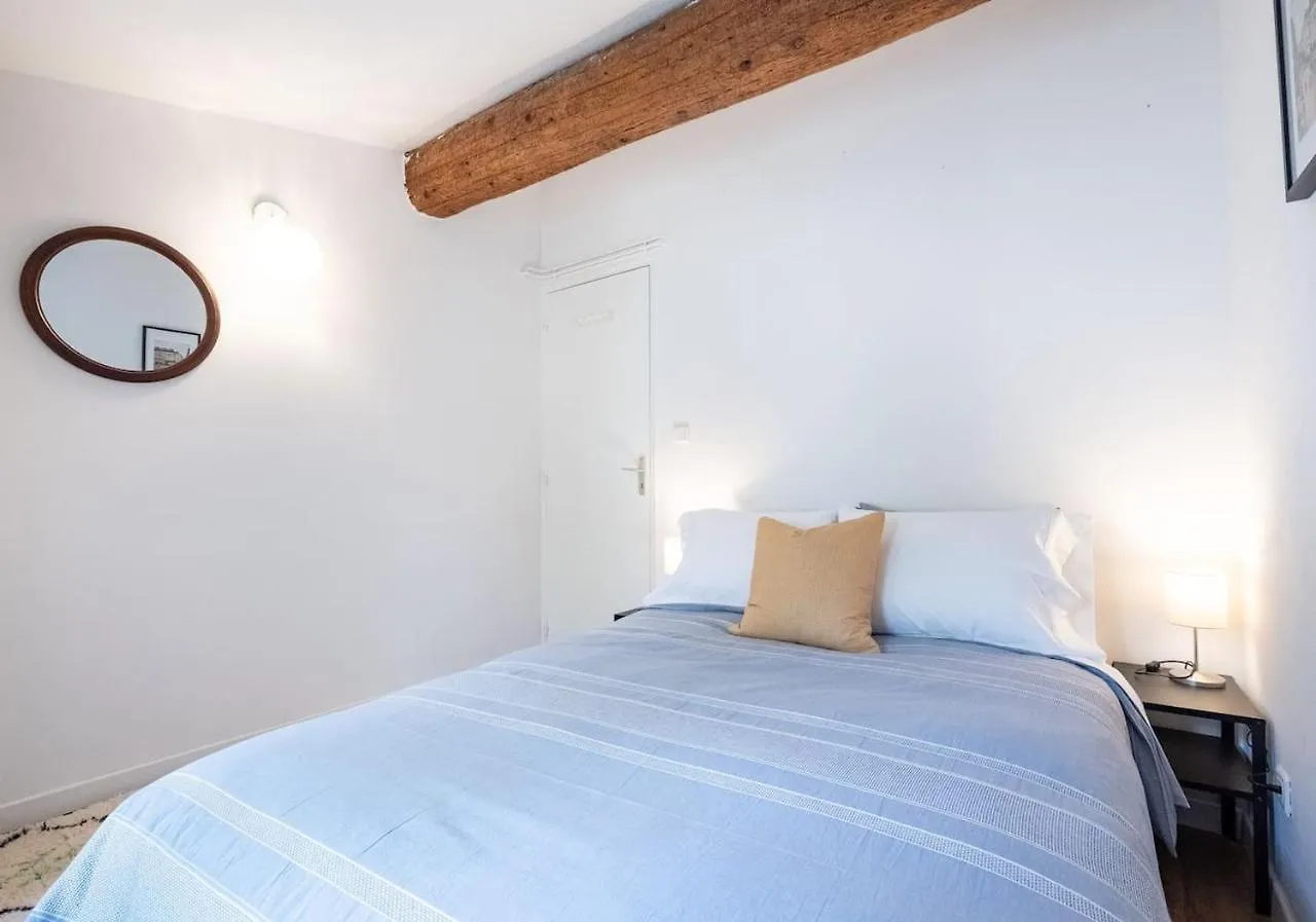 Apartment Sunny, Breezy Gem In The Centre Of The Old City Arles